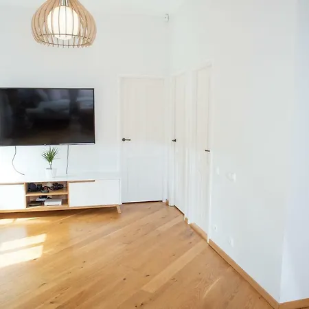 Lossi 32 Penthouse *